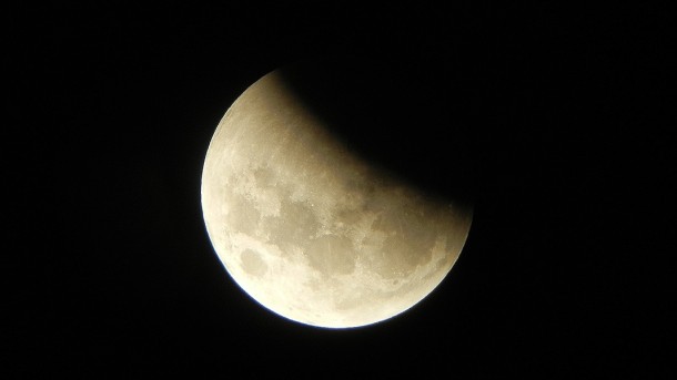 皆既月食2014年10月8日18時36分